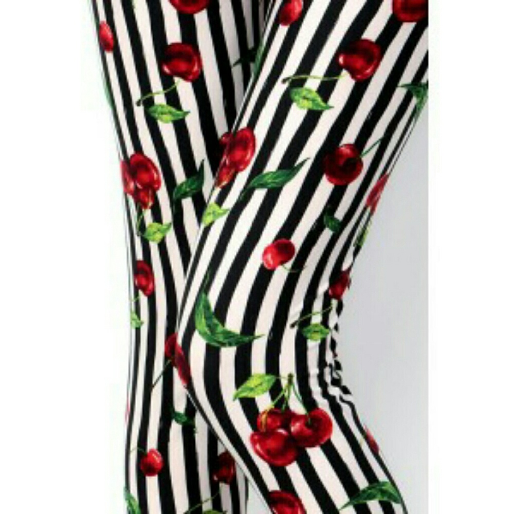 One size and plus size women's leggings
